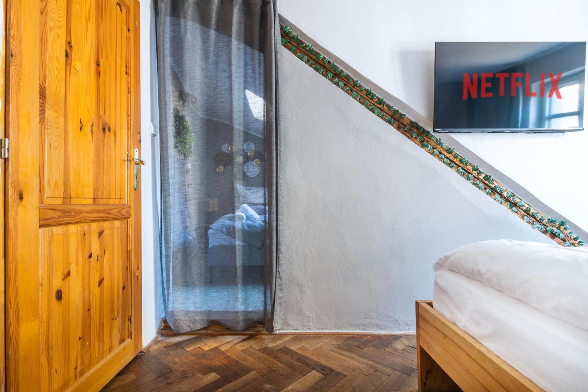 Apartament 20 Seconds To Charles Bridge Praga Zewnętrze zdjęcie